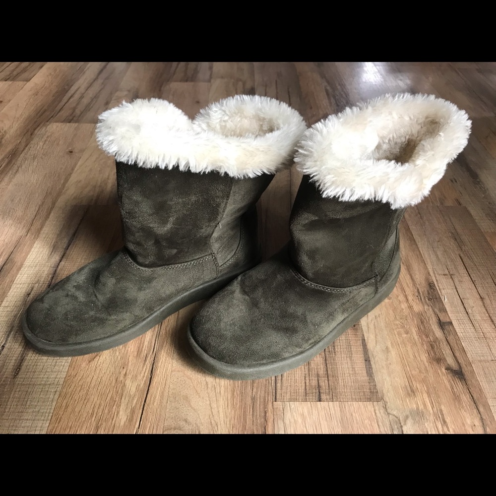 JOE BOXER DARK BROWN NEVER WORN WINTER BOOTS